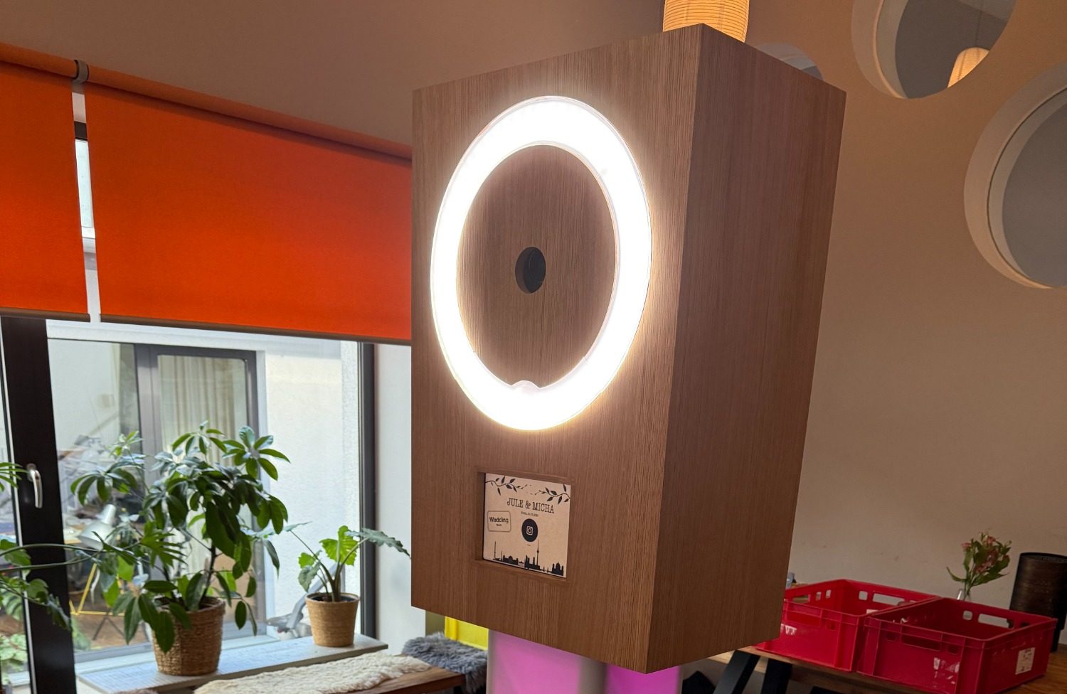 Ein Foto mit der von uns vermieteten Fotobox KLICKBOX.